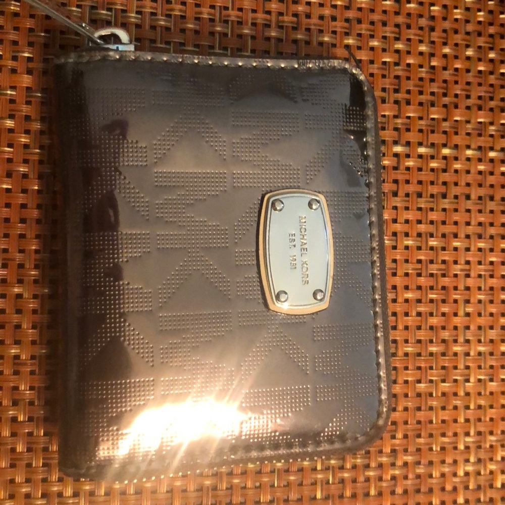 Micheal Kors wallet